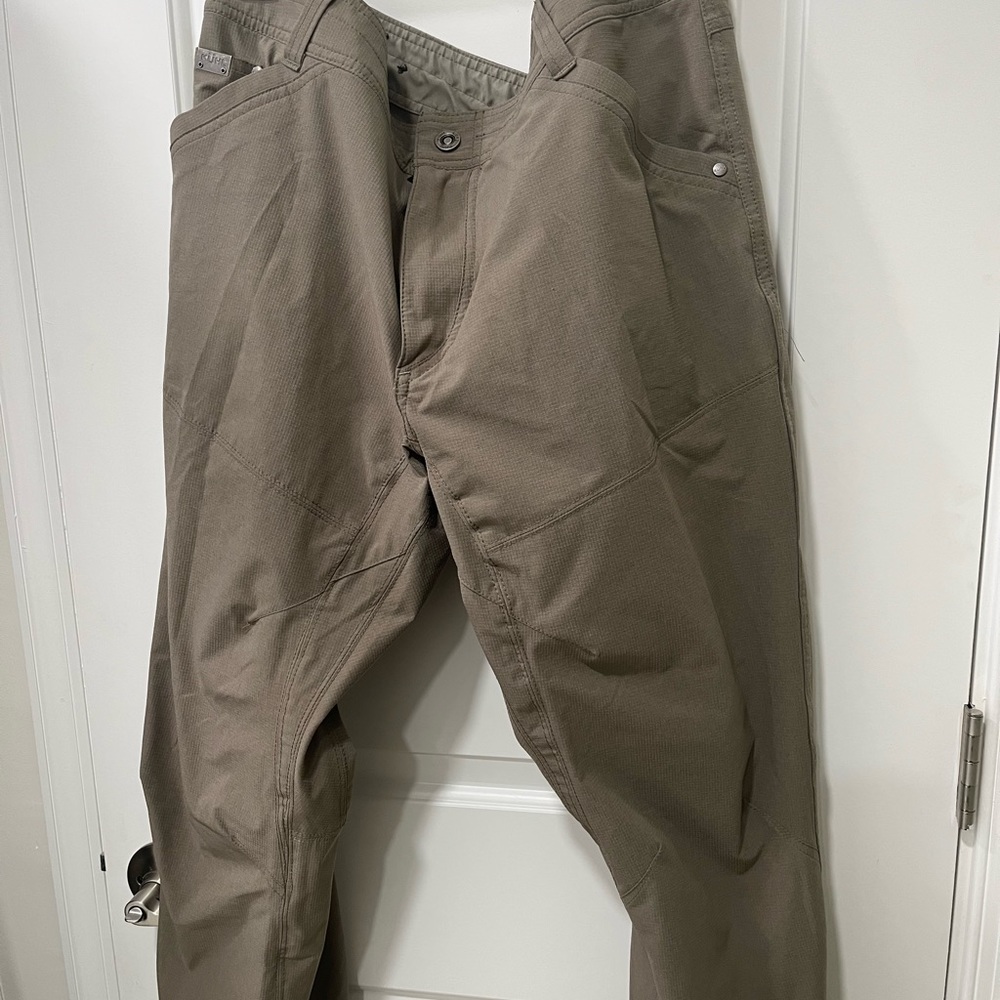Kuhl 38x30 cargo/hiking pants